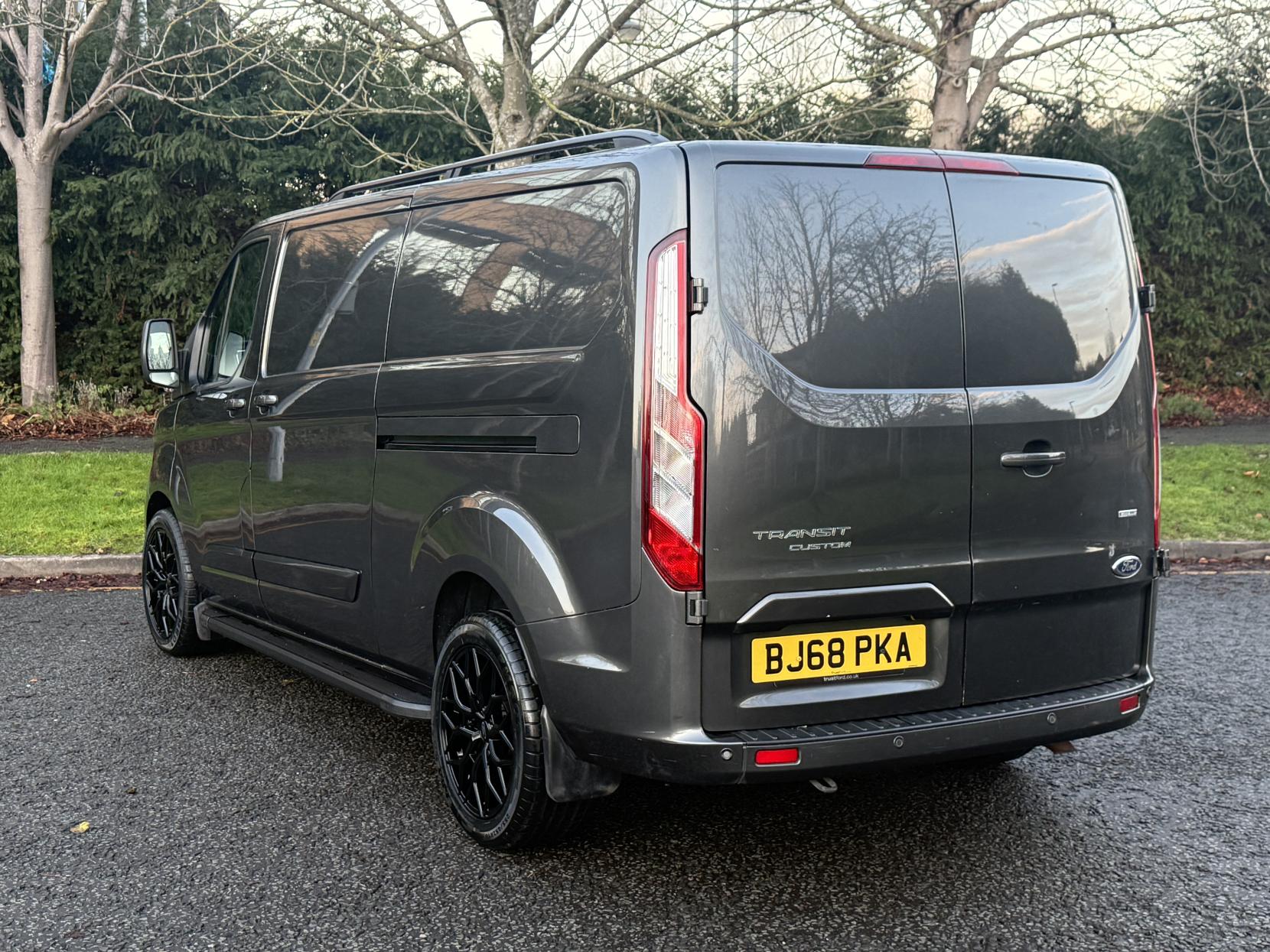 Ford Transit Custom 2.0 300 EcoBlue Limited Panel Van 5dr Diesel Auto L2 H1 Euro 6 (s/s) (170 ps)