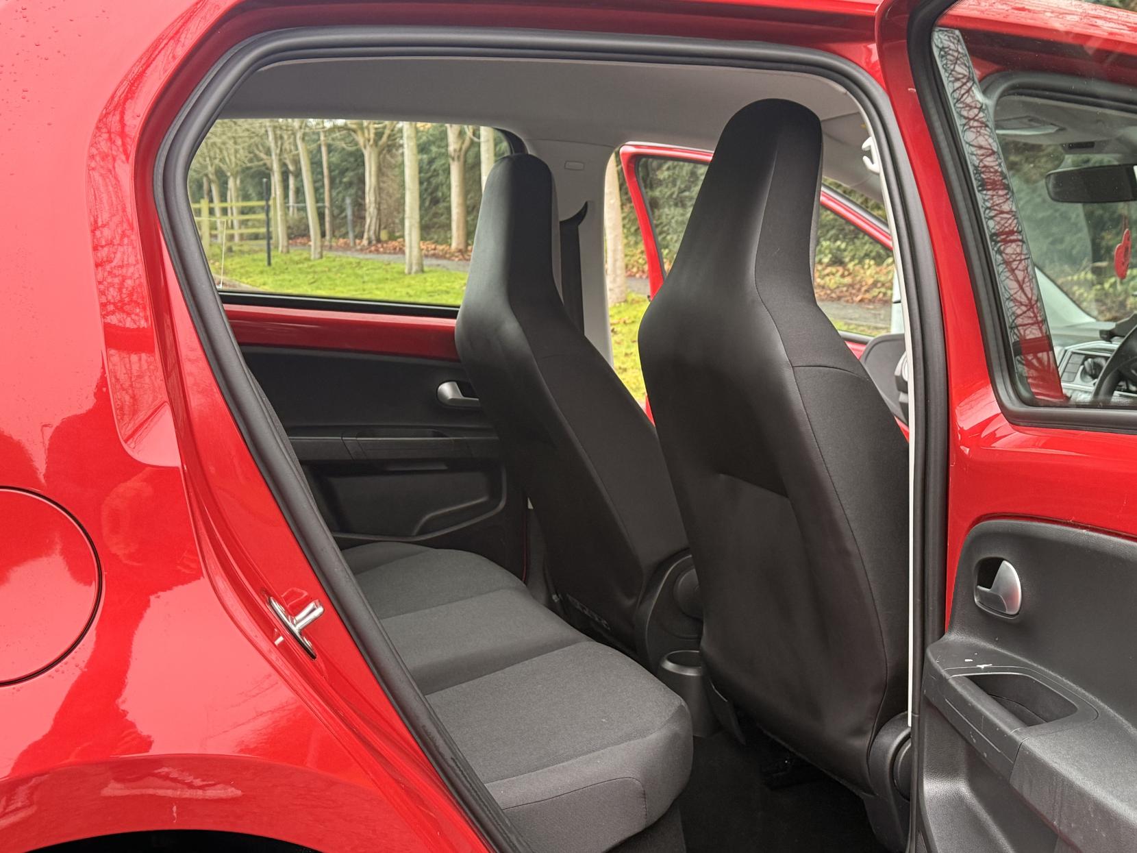 Volkswagen up! 1.0 up! Hatchback 5dr Petrol Manual Euro 6 (s/s) (65 ps)