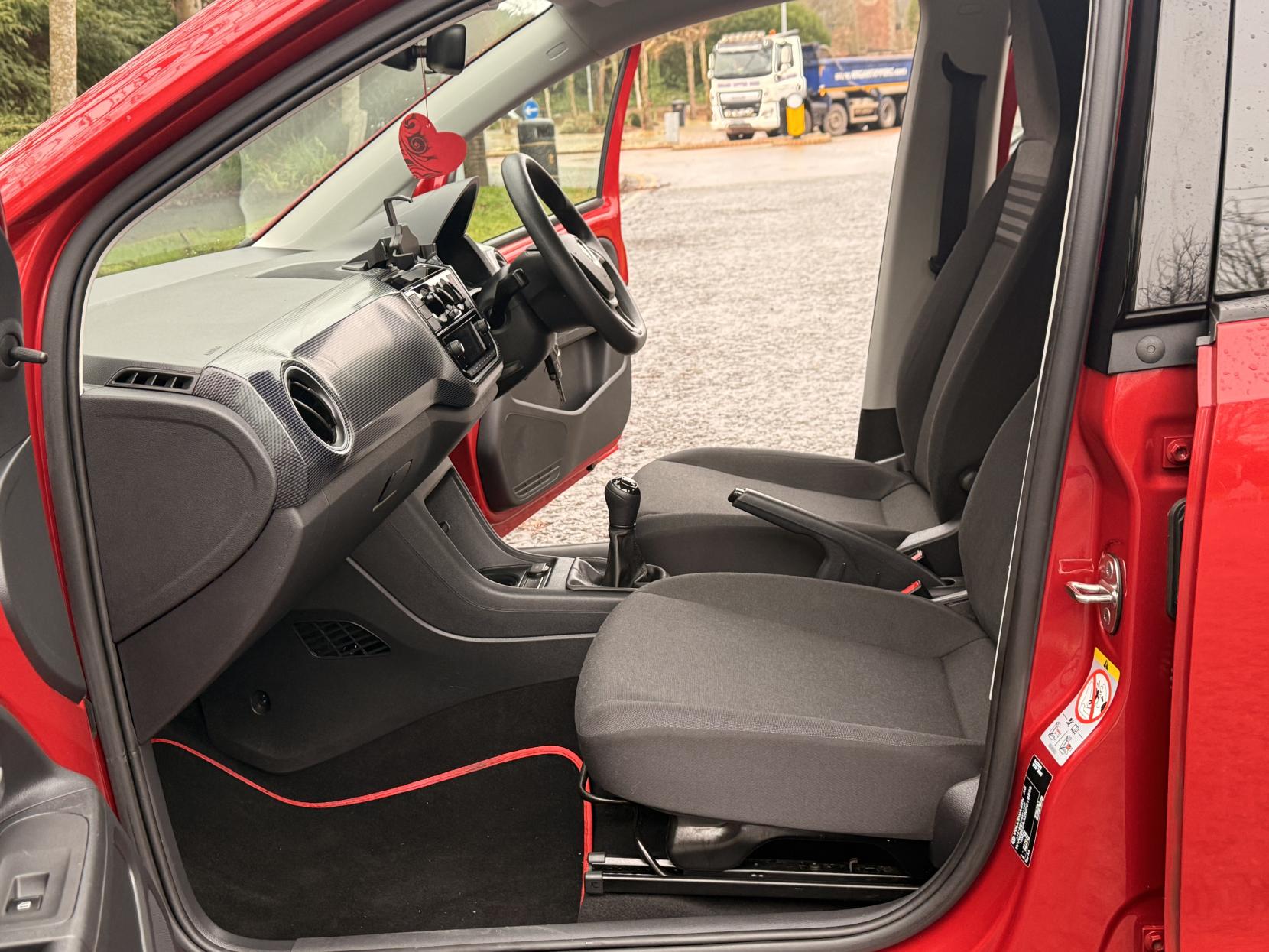 Volkswagen up! 1.0 up! Hatchback 5dr Petrol Manual Euro 6 (s/s) (65 ps)