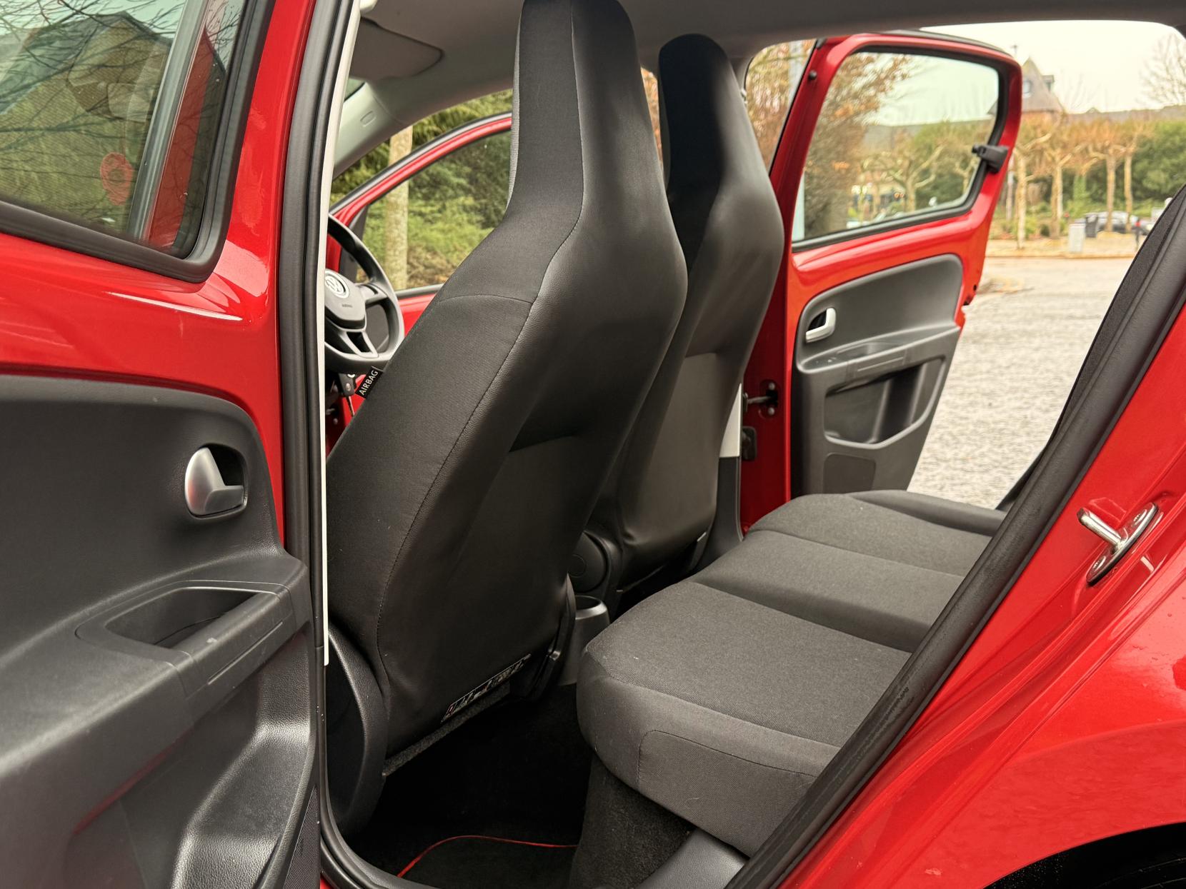 Volkswagen up! 1.0 up! Hatchback 5dr Petrol Manual Euro 6 (s/s) (65 ps)