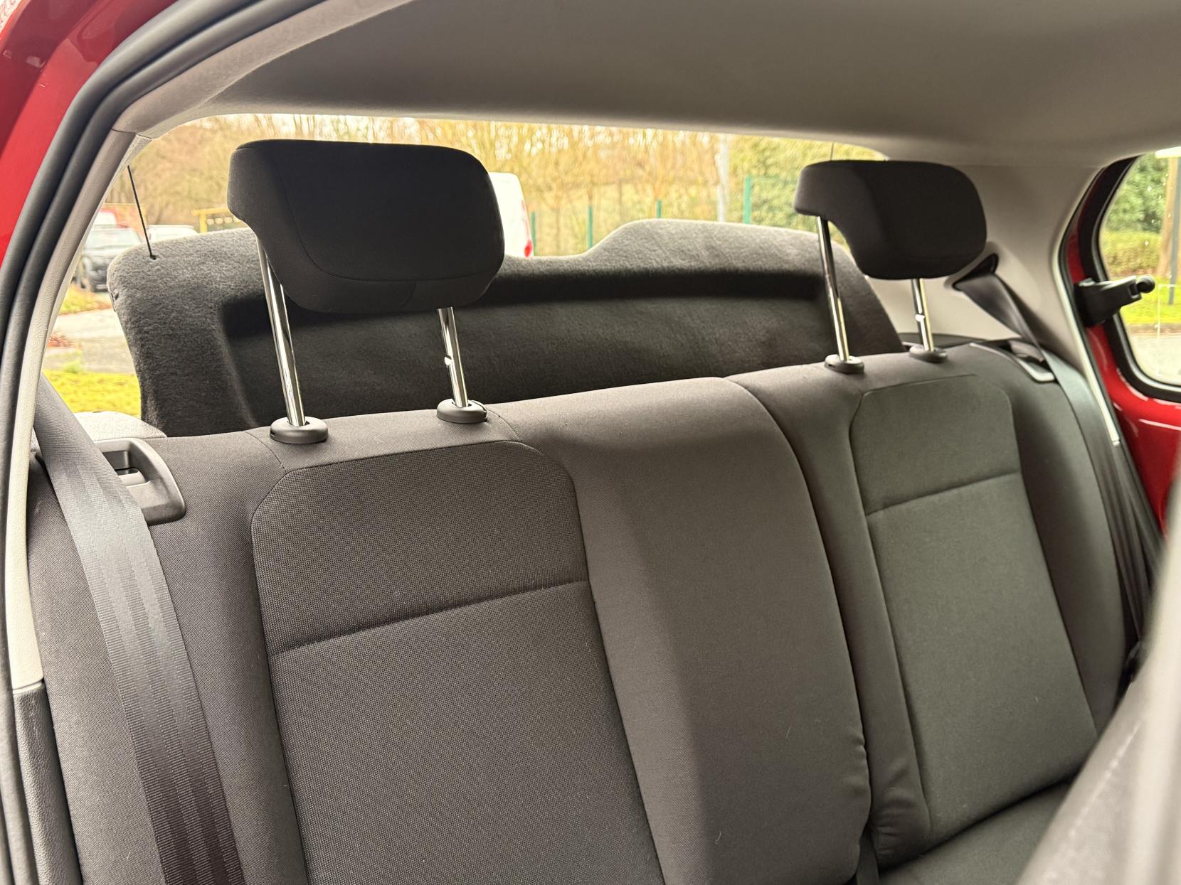 Volkswagen up! 1.0 up! Hatchback 5dr Petrol Manual Euro 6 (s/s) (65 ps)