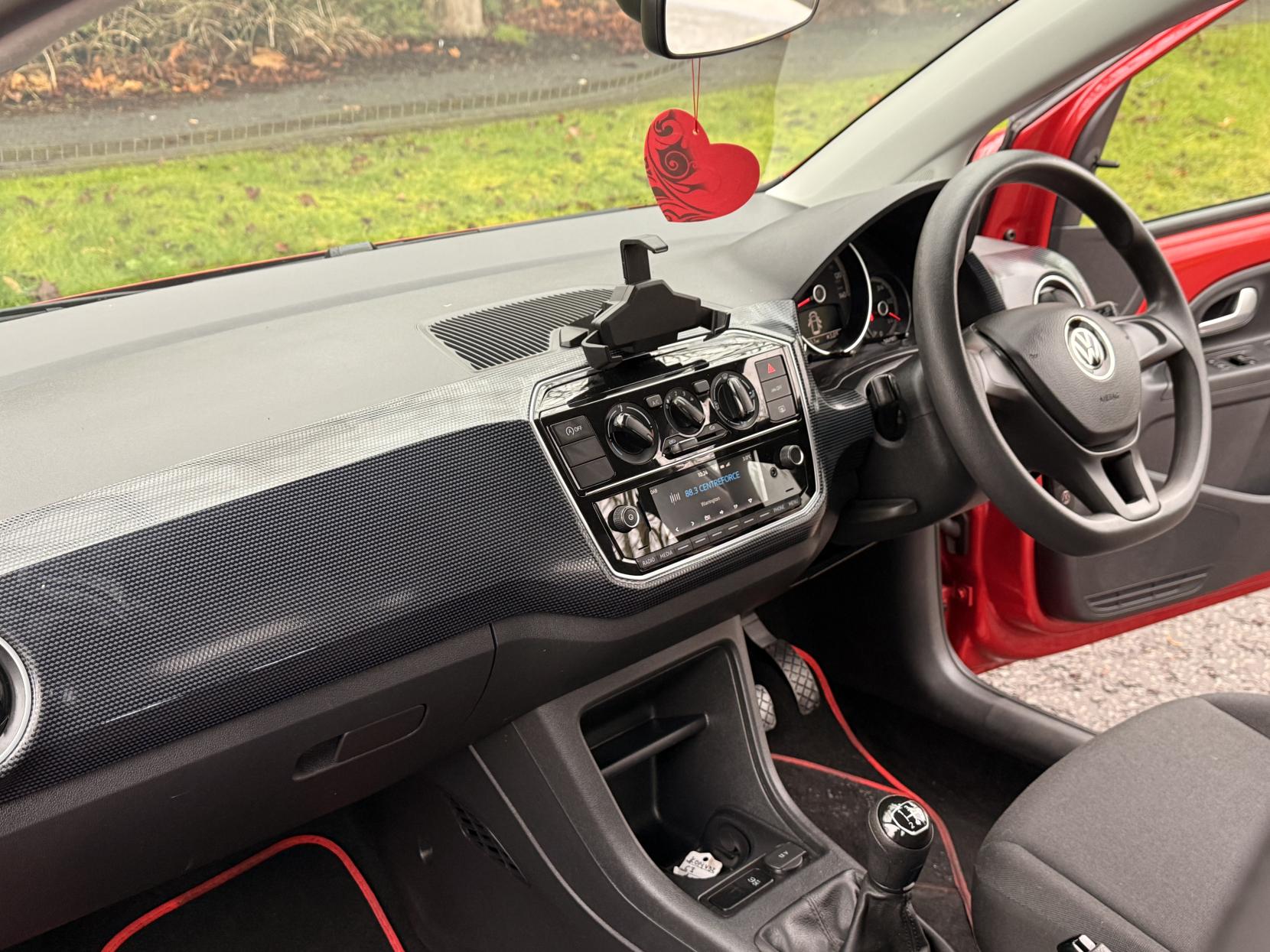 Volkswagen up! 1.0 up! Hatchback 5dr Petrol Manual Euro 6 (s/s) (65 ps)