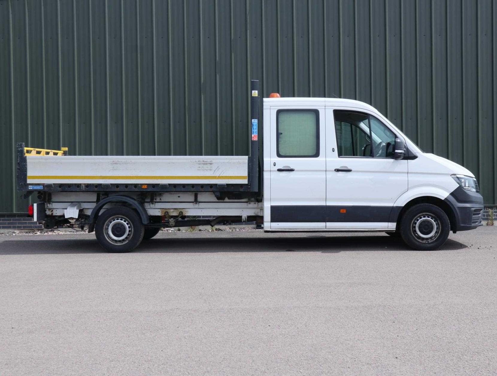 Volkswagen Crafter 2.0 TDI CR35 Startline Double Cab Chassis Cab 4dr Diesel Manual RWD LWB Euro 6 (s/s) (177 ps)