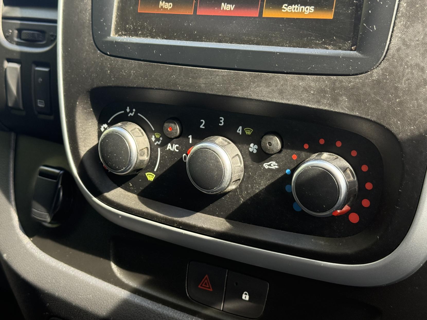 Renault Trafic 2.0 dCi ENERGY 30 Sport Panel Van 5dr Diesel Manual LWB Standard Roof Euro 6 (s/s) (120 ps)