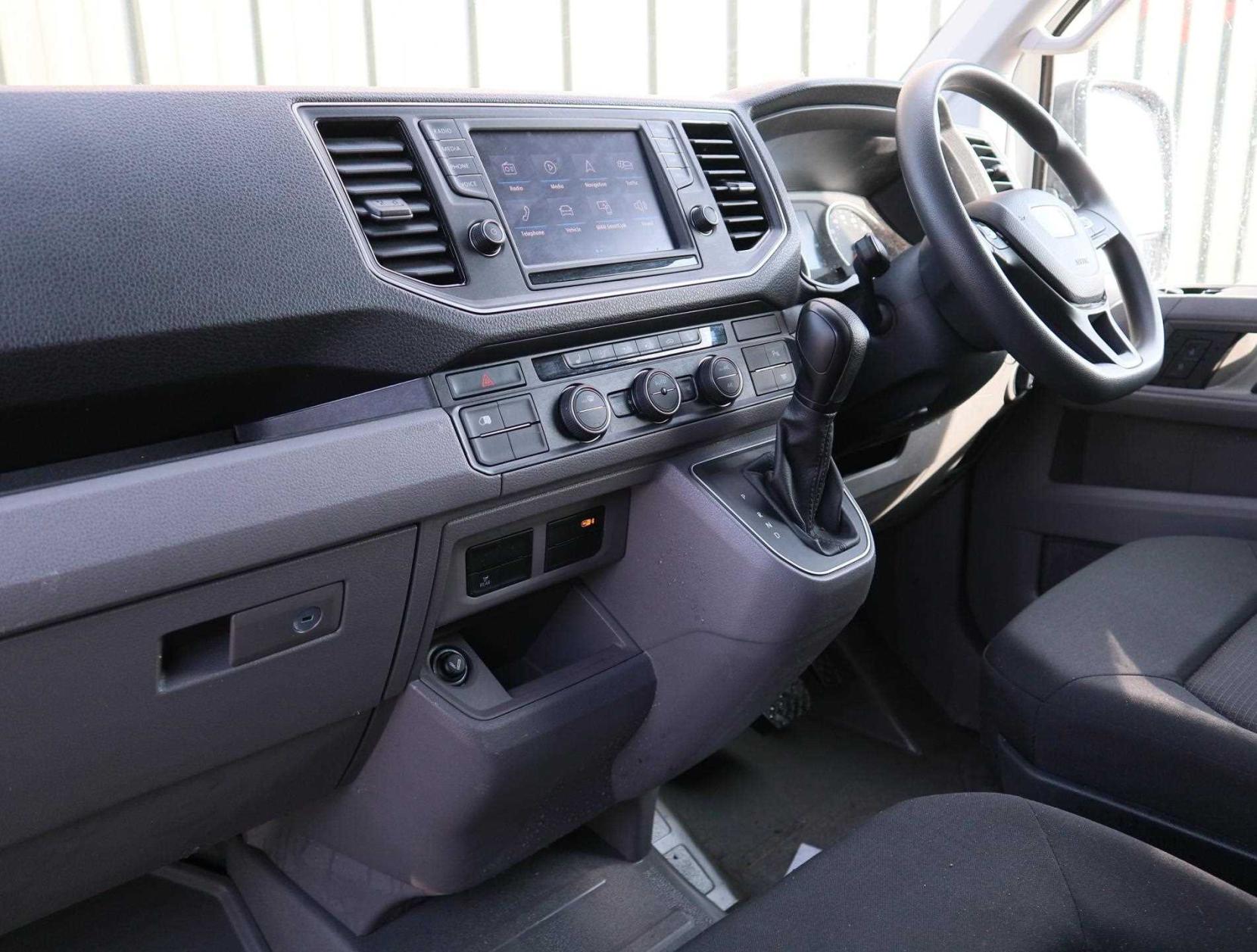 MAN eTGE 3500 40kWh Panel Van 5dr Electric Auto FWD Standard High Roof (136 ps)